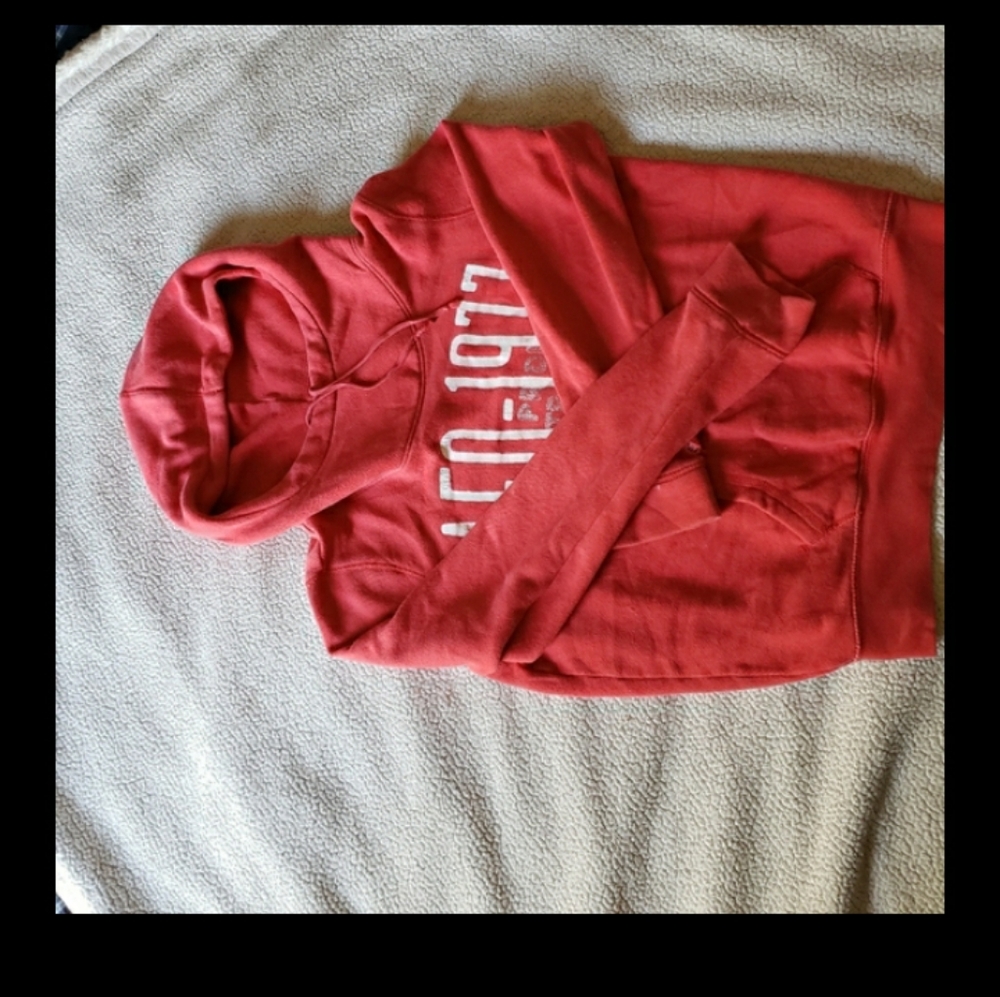 AEO Vintage sweater. size m/l.